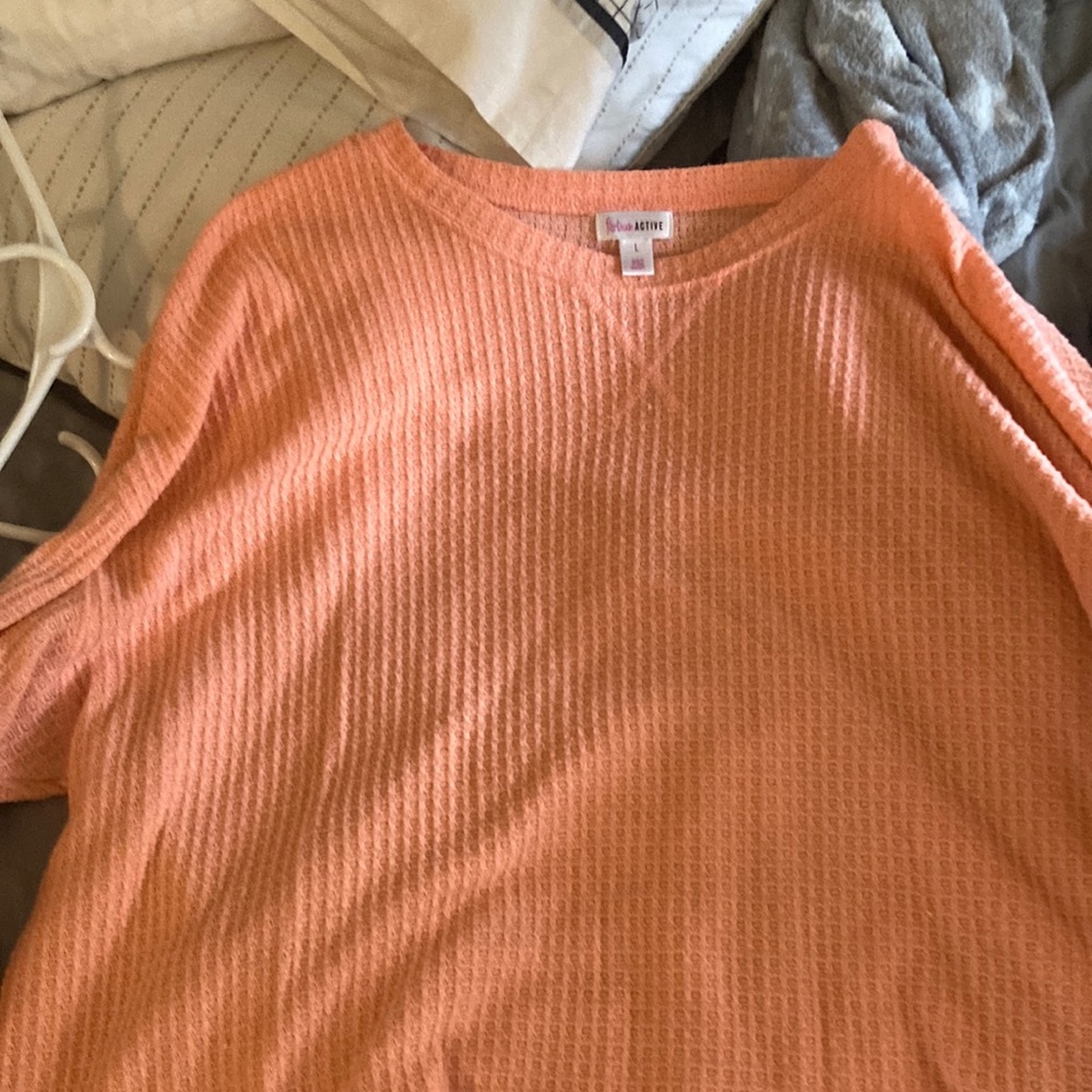 Cute coral top